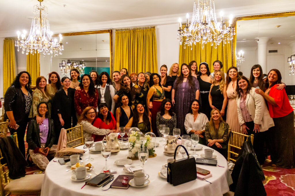 Encuentro presencial grupal — empresarias del Reino